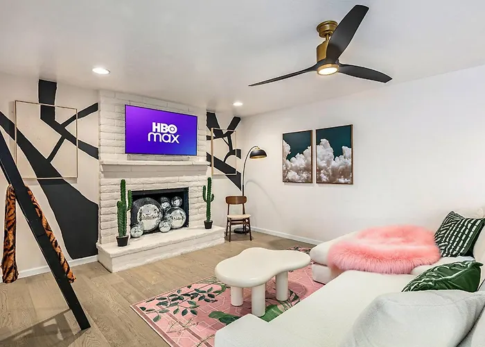Disco Jungle With Fire Pit+poolside Tv+yard Games *