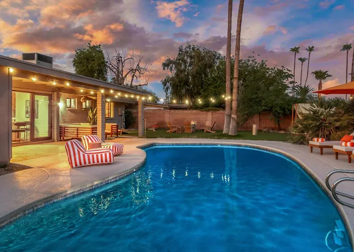 Disco Jungle With Fire Pit+poolside Tv+yard Games Phoenix