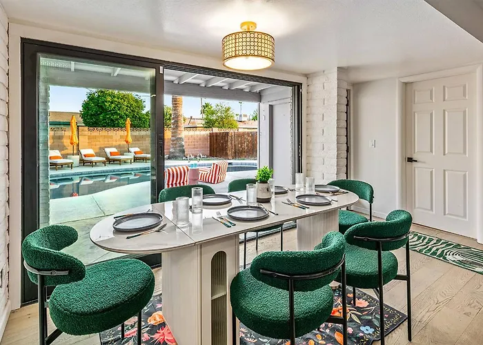 Disco Jungle With Fire Pit+poolside Tv+yard Games *