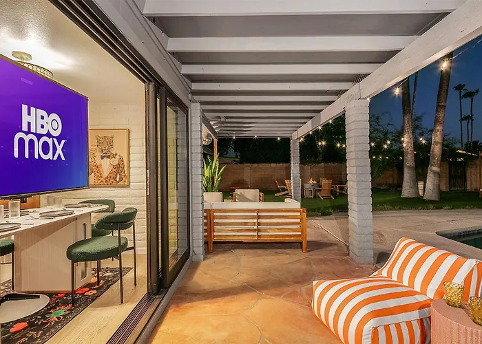 Holiday home Disco Jungle With Fire Pit+poolside Tv+yard Games *