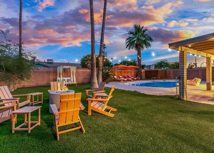 Disco Jungle With Fire Pit+poolside Tv+yard Games * Phoenix